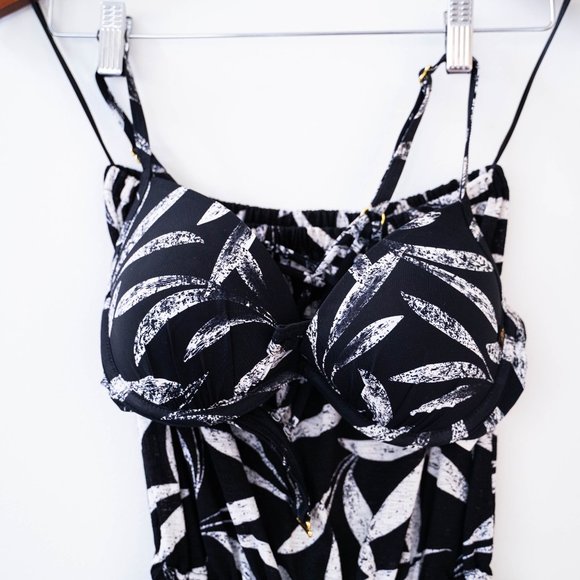 Cover up Jumper and Bikini Top Set - Picture 2 of 6